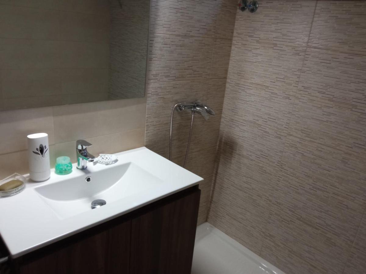 Casa Con Piscina Al Lado Del Mar En Viladesuso Villadesuso Eksteriør billede