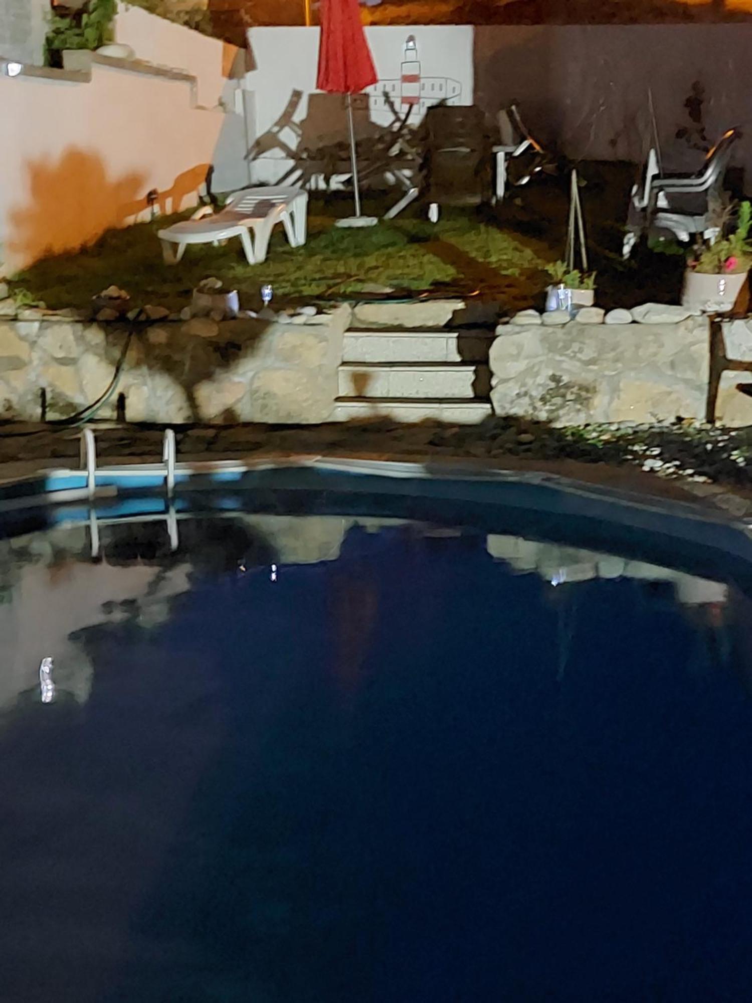 Casa Con Piscina Al Lado Del Mar En Viladesuso Villadesuso Eksteriør billede